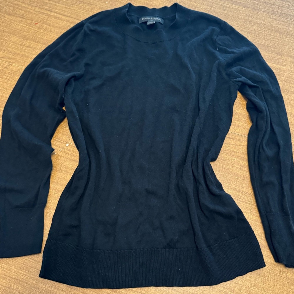 Banana republic women’s long sleeve sweater